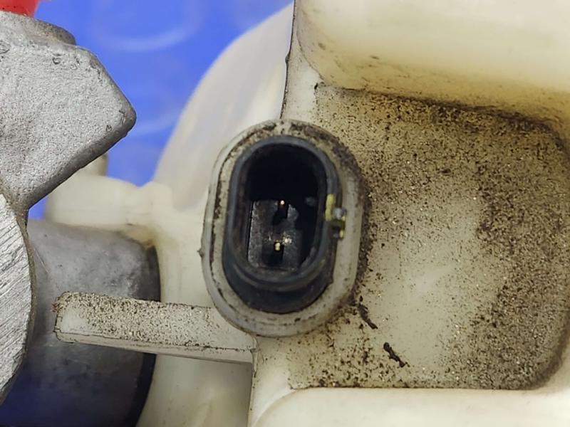 2015-2017 Chrysler 200 Brake Master Cylinder Assembly Genuine OEM 68245358AA