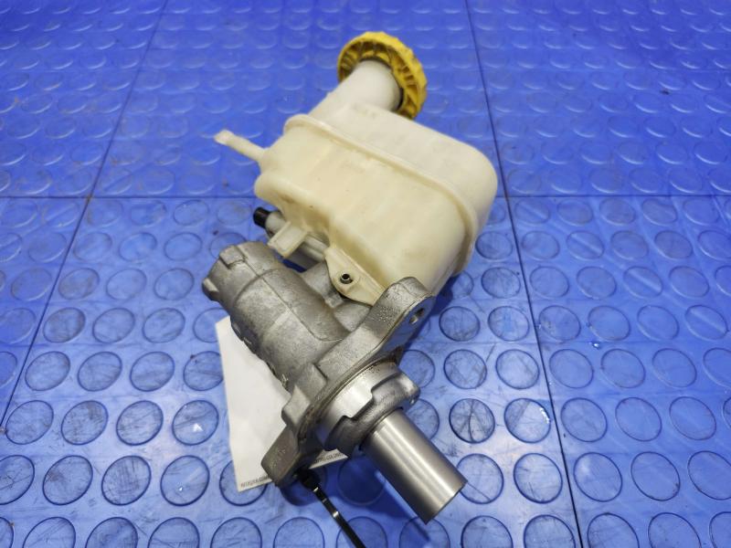 2015-2017 Chrysler 200 Brake Master Cylinder Assembly Genuine OEM 68245358AA