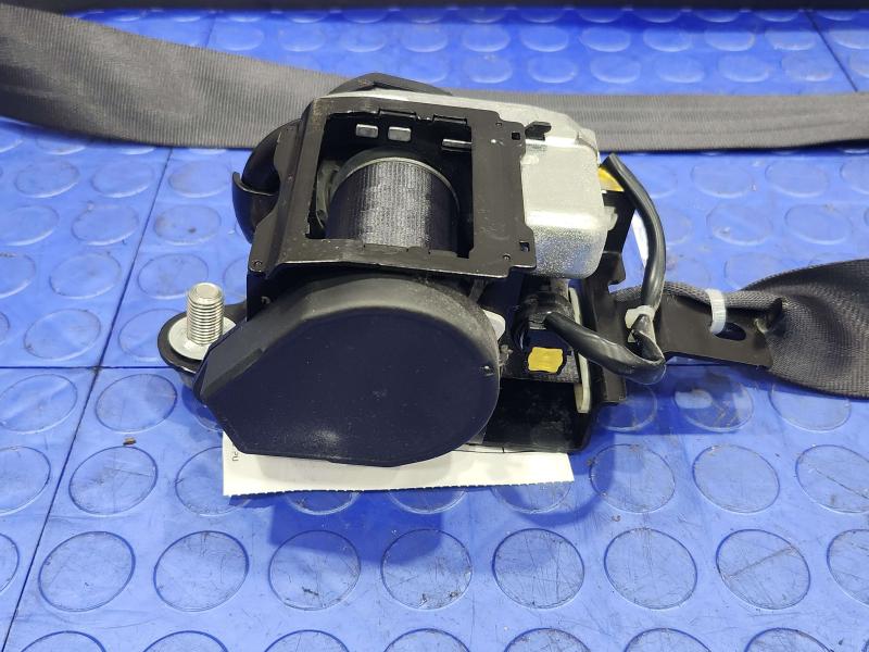 2011 Honda Pilot Front Seat Belt