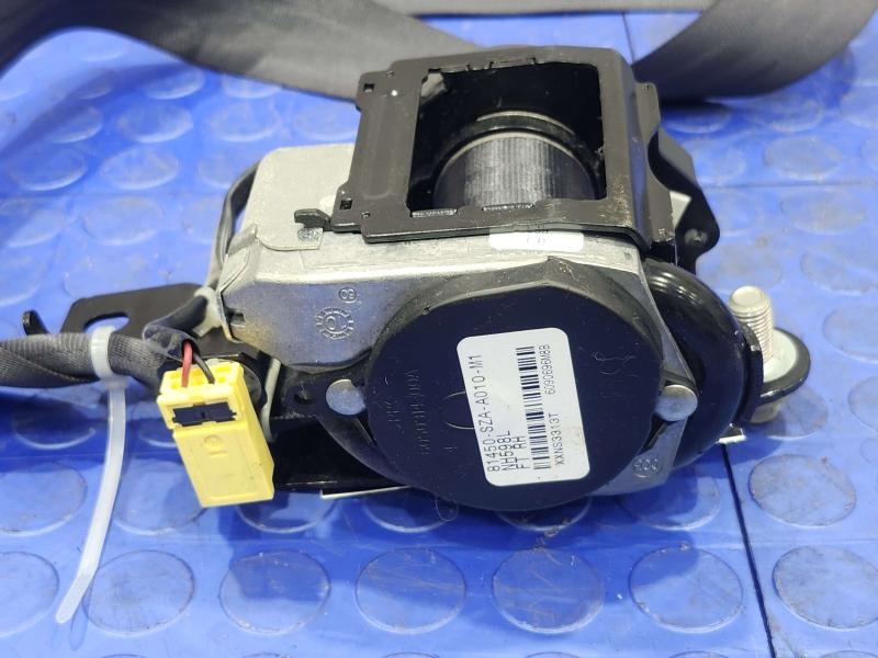 2011 Honda Pilot Front Seat Belt