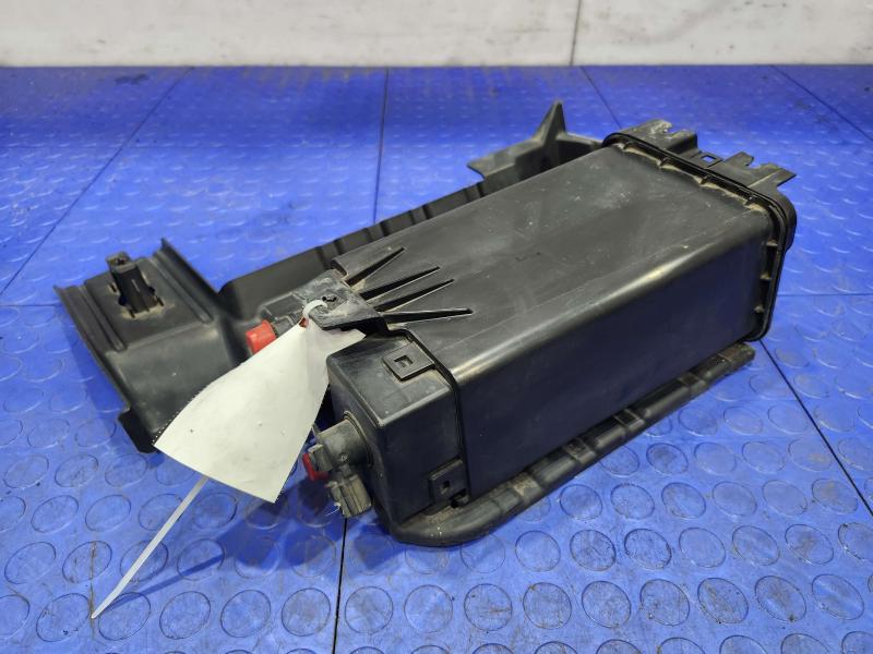 2014 Ford Explorer Evaporator Canister