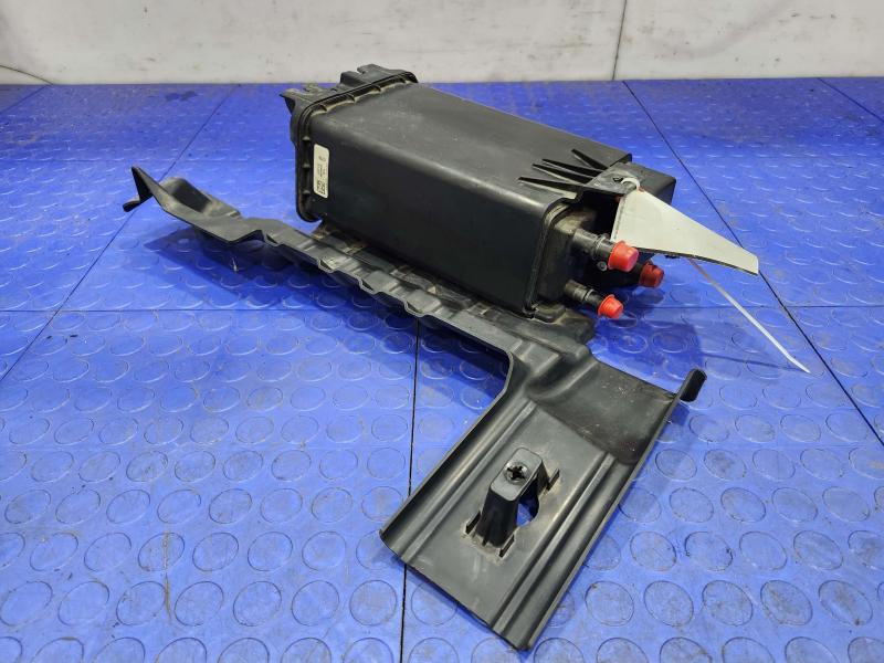 2014 Ford Explorer Evaporator Canister