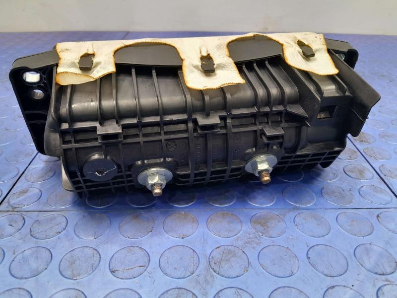 2014 Volkswagen Passat Air Bag