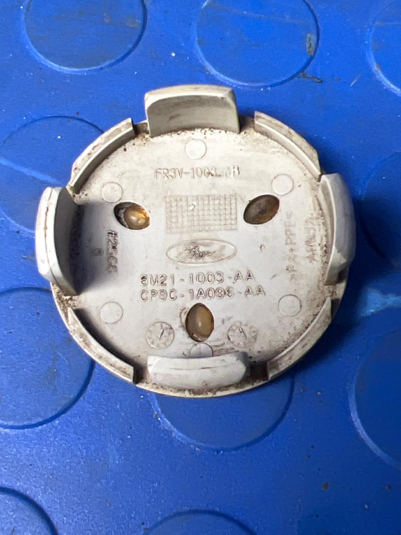 2015 Ford Focus Center Cap