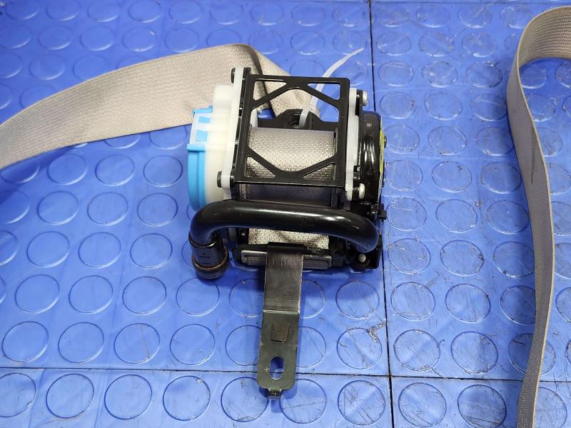 2016 Kia Sedona Front Seat Belt