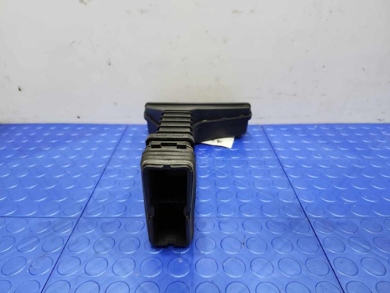 2013-2019 Hyundai Santa Fe 3.3L Engine Air Intake Duct Genuine OEM 28210B8100
