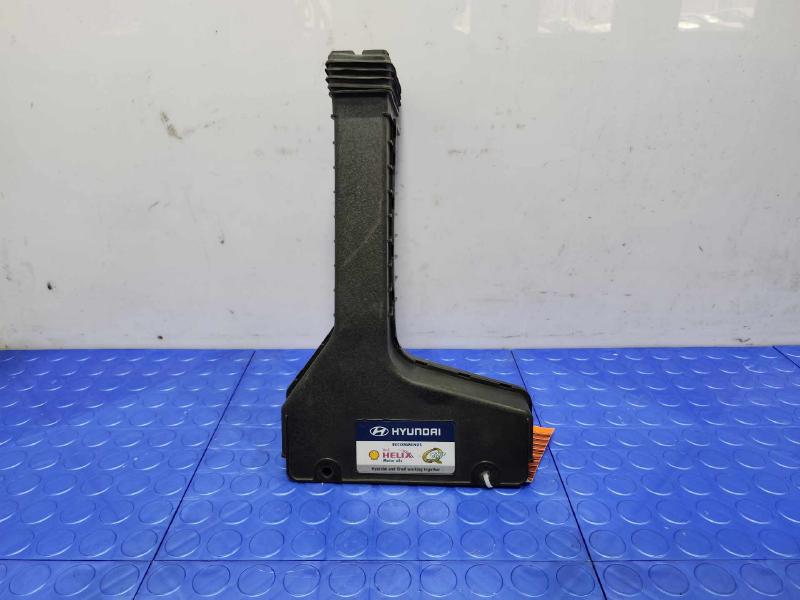 2013-2019 Hyundai Santa Fe 3.3L Engine Air Intake Duct Genuine OEM 28210B8100