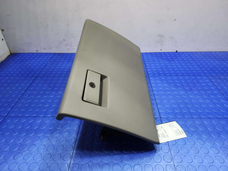 2015 Ford F-150 Glove Box