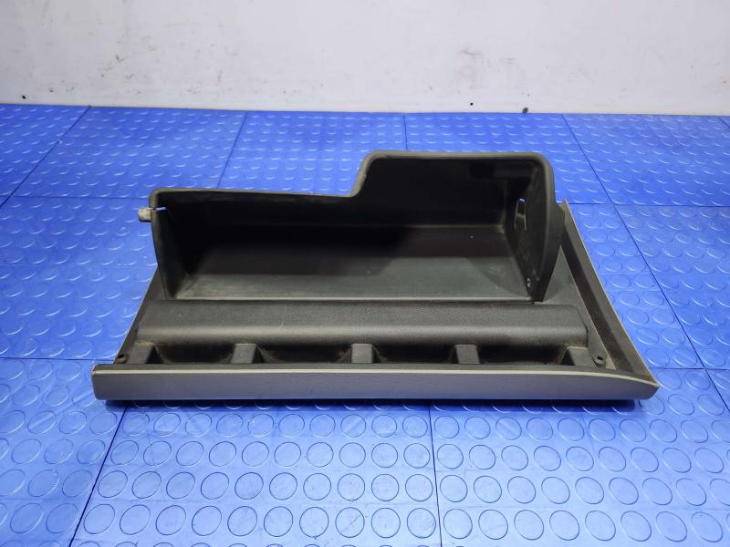 2015 Ford F-150 Glove Box