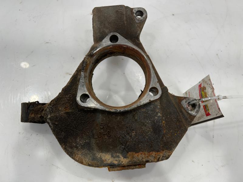 2001 GMC Sierra 1500 Spindle Knuckle Front