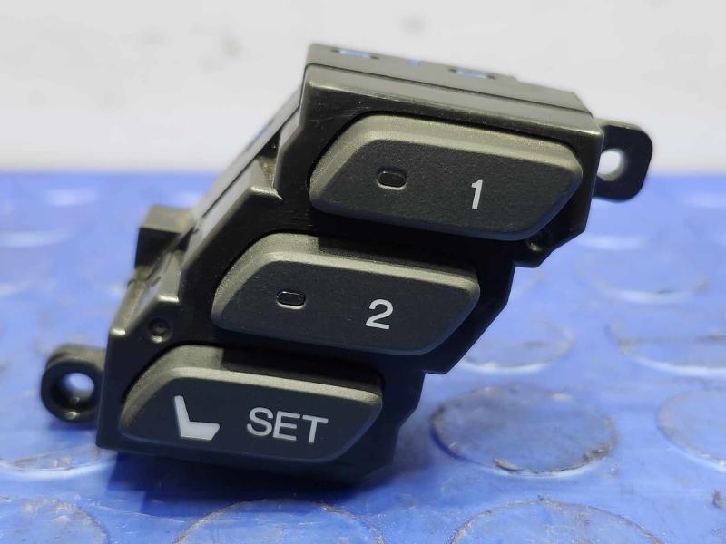2013-2018 Acura RDX Driver Memory Set Switch Genuine OEM Part 35961-TX4-A01