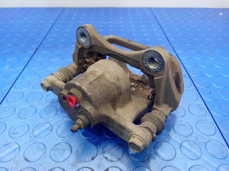 2011 Toyota Highlander Caliper