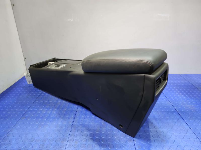 2014 Nissan Maxima Front Console