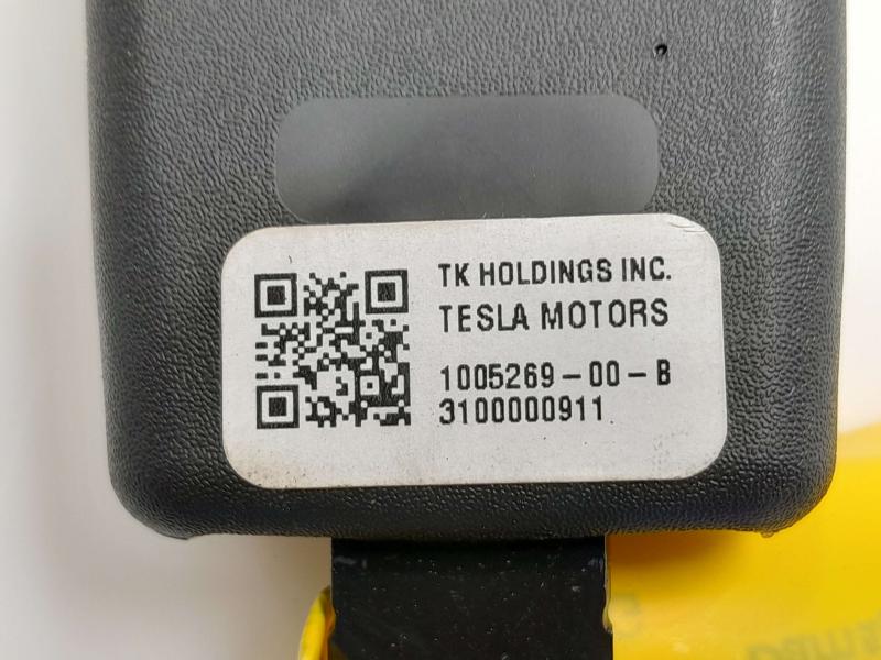 2013 Tesla Model S Rear Seat Belt