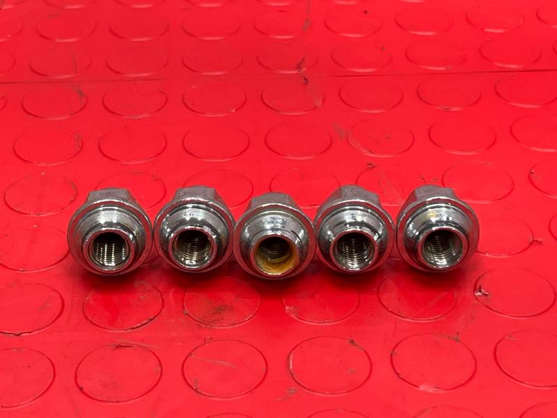 2021 Kia Soul Lug Nuts