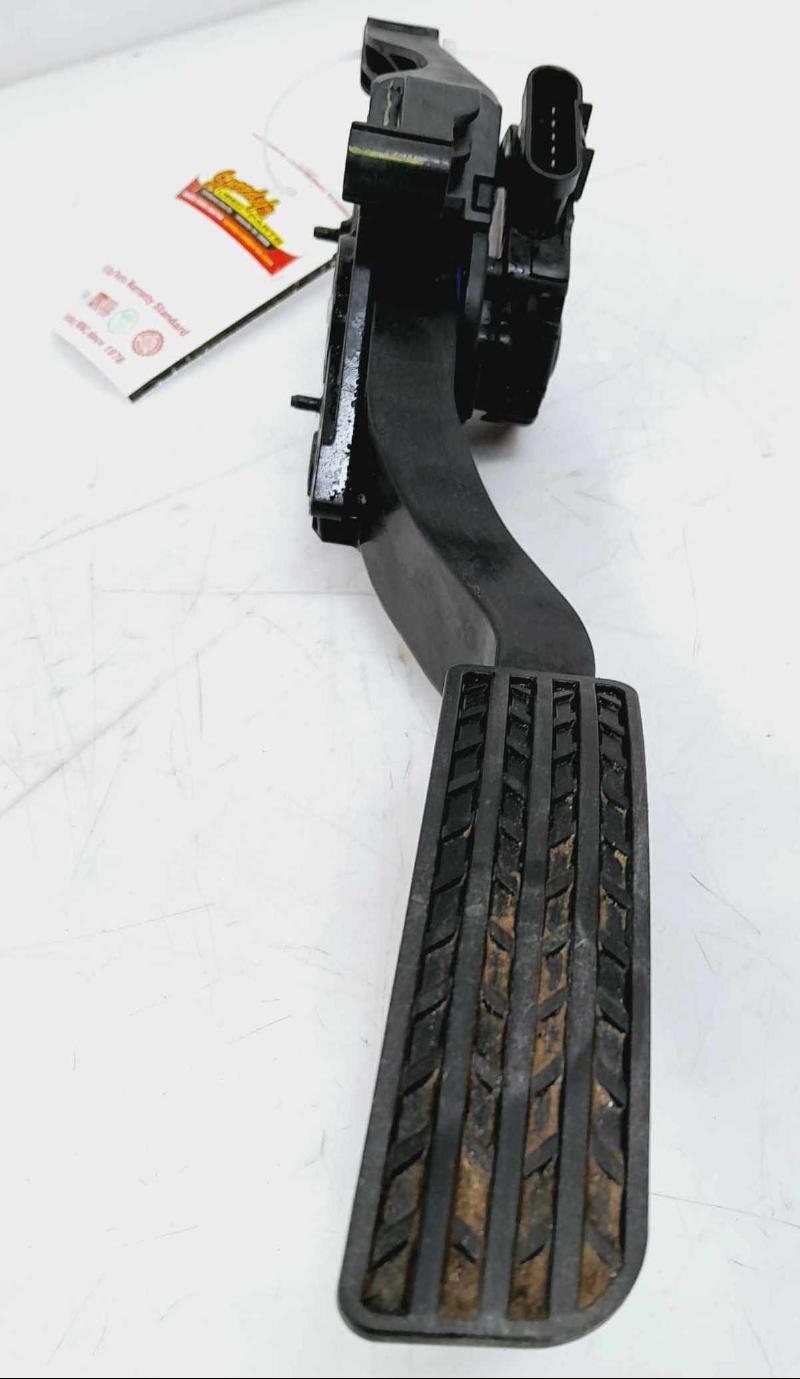 2013 Chevrolet Traverse Pedal Assembly