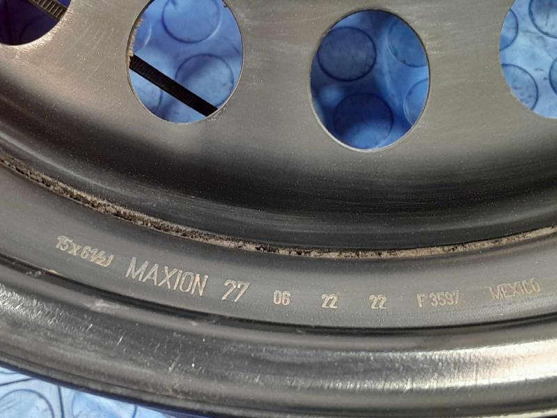 2022 Nissan Versa Wheel