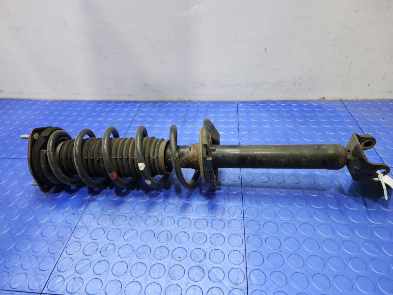 2015 Infiniti Q50 Strut Assembly
