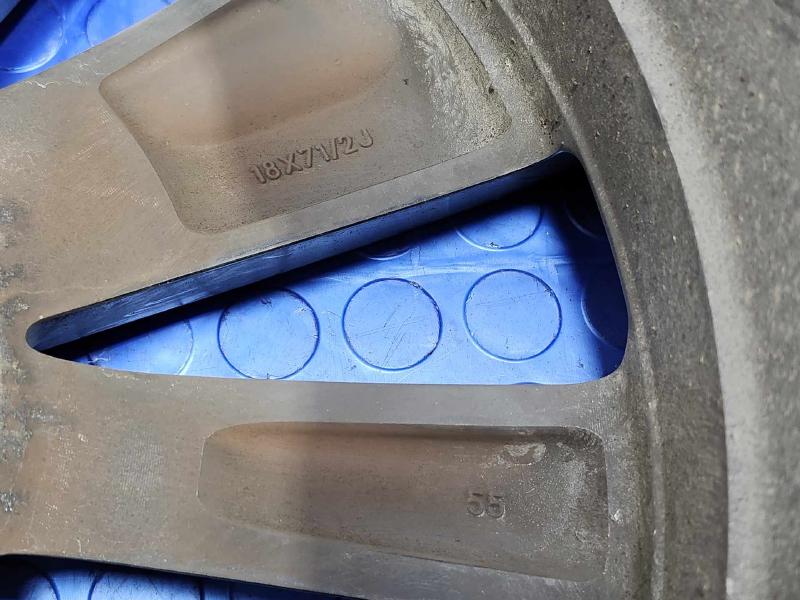 2015 Subaru Legacy Wheel