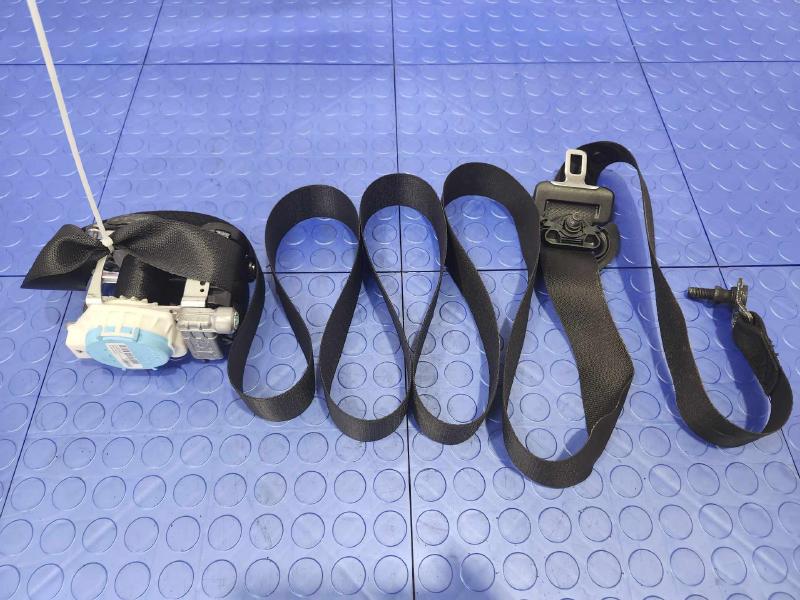 2014 Mercedes CLA-Class Front Seat Belt