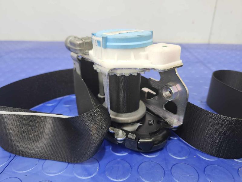 2014 Mercedes CLA-Class Front Seat Belt