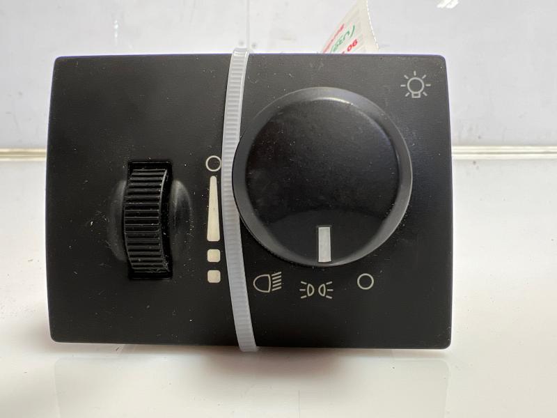 2008 Dodge Charger Headlight Switch (Dash Mtd)