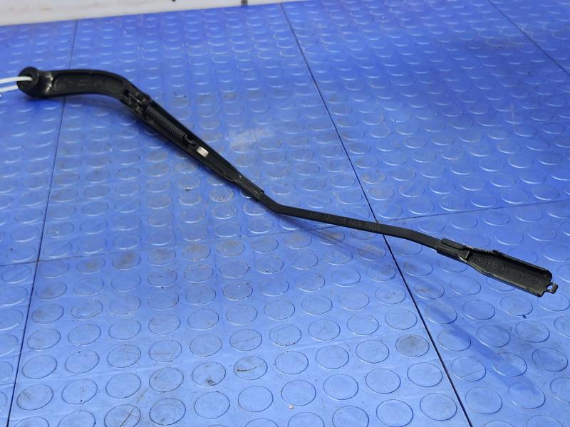 2021 Ford Explorer Wiper Arm