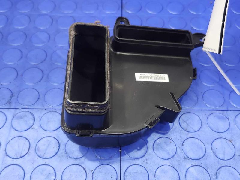 2013-2016 Volkswagen Jetta Hybrid Battery Cooling Air Duct OEM 5C6819869
