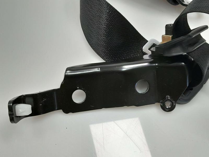 2013 Tesla Model S Rear Seat Belt