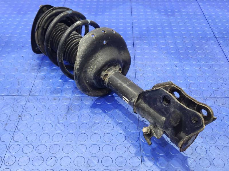 2015 Subaru Forester Strut Assembly