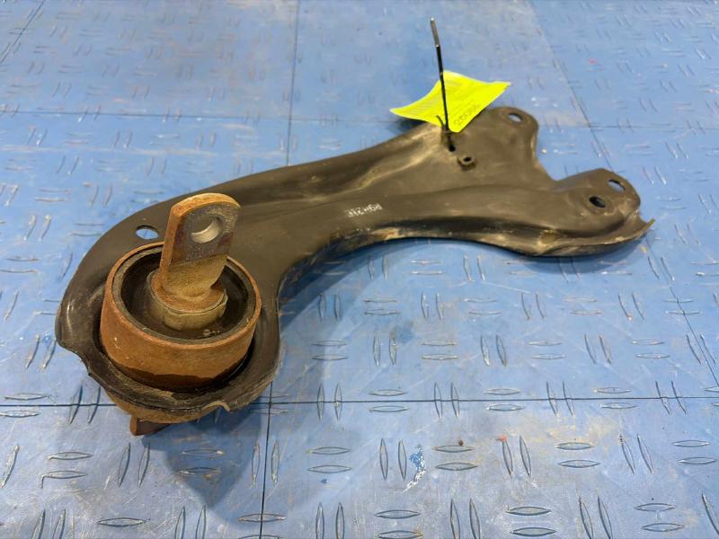 2019 Honda Civic Lower Control Arm Rr