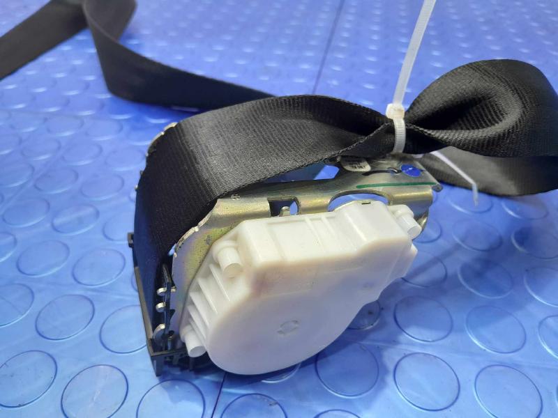 2017 Lincoln MKC Rear Seat Belt