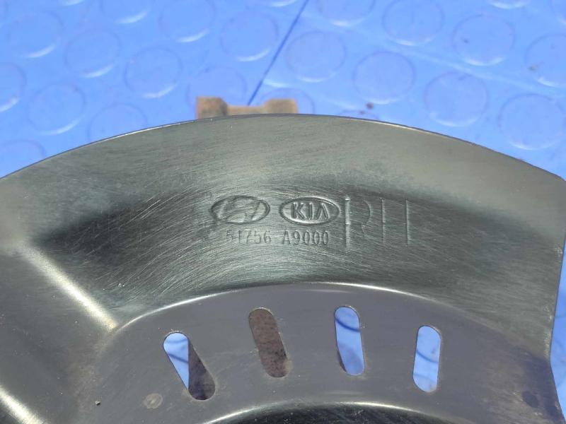 2016 Kia Sedona Spindle Knuckle Front