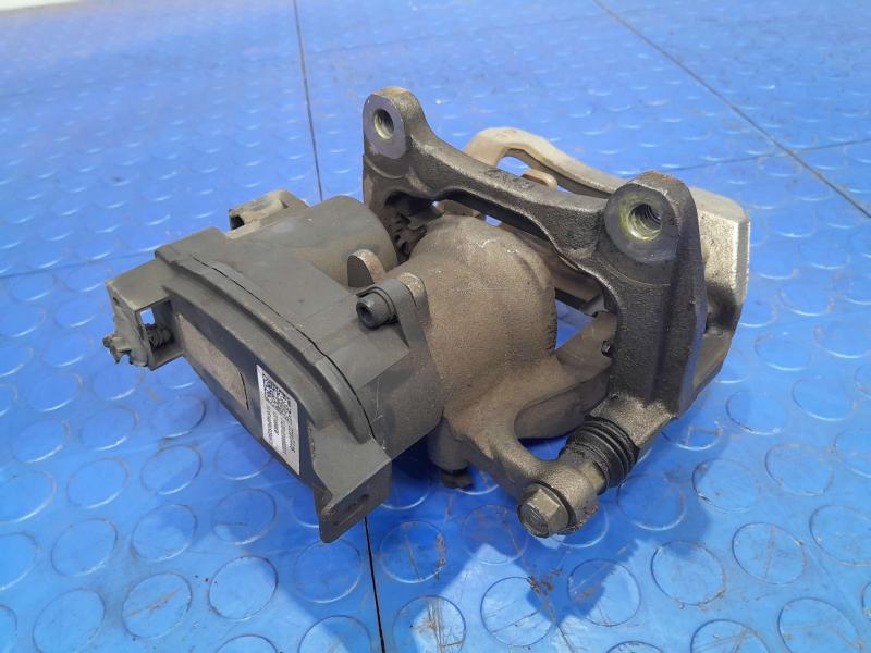 2017 GMC Acadia Caliper