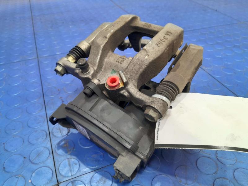 2017 GMC Acadia Caliper