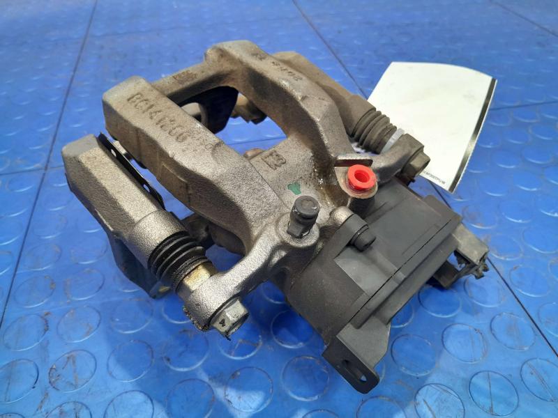 2017 GMC Acadia Caliper