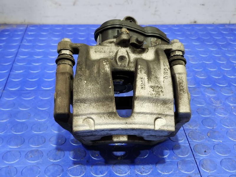 2018 Audi Q7 Caliper
