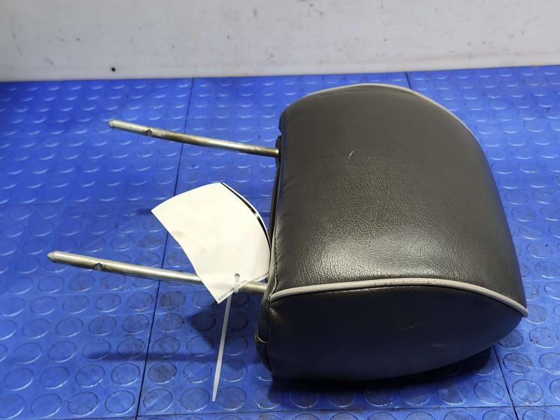 2007 Hummer H3 Headrest