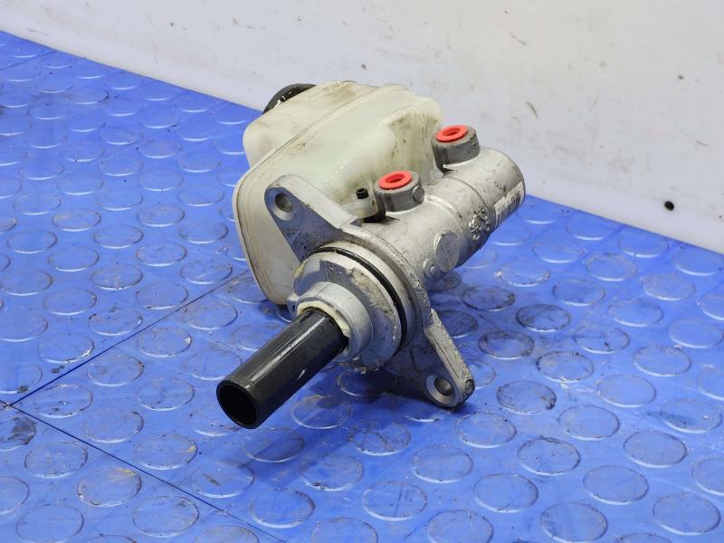 2014 Toyota RAV4 Master Cylinder