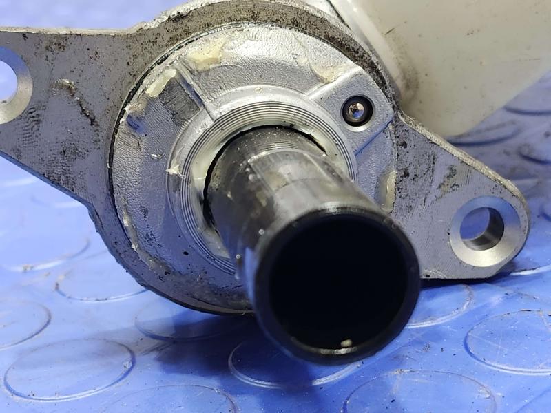 2014 Toyota RAV4 Master Cylinder