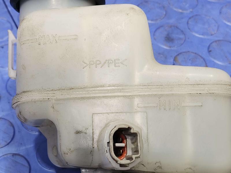 2014 Toyota RAV4 Master Cylinder