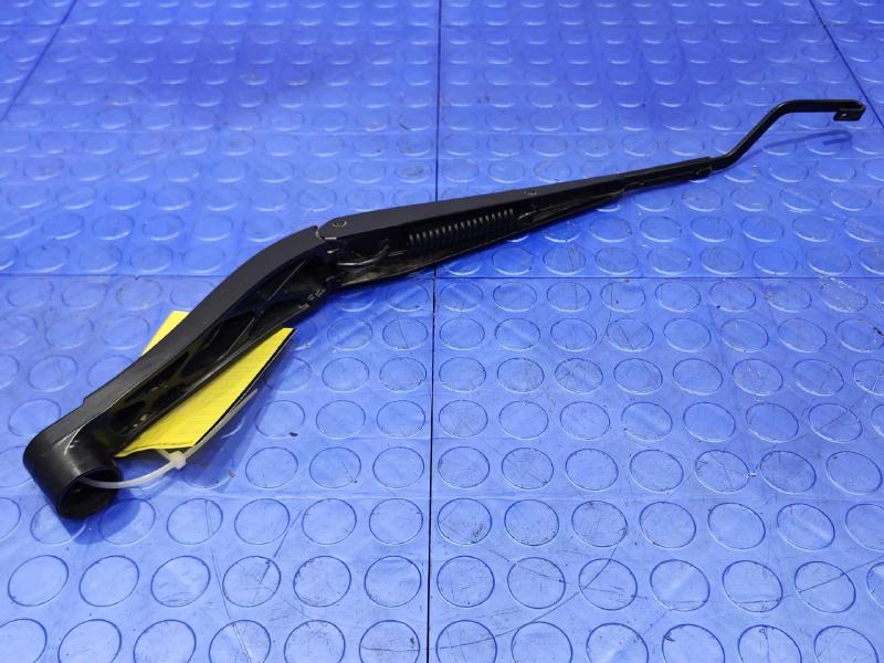 2019 Cadillac XT5 Wiper Arm
