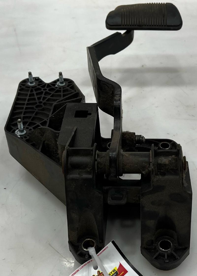 2012 Dodge Grand Caravan Brake Pedal