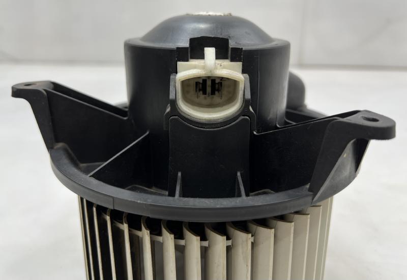 2004 - 2008 Ford F150 HVAC Heater Blower Motor Assembly OEM 6L1Z19805B