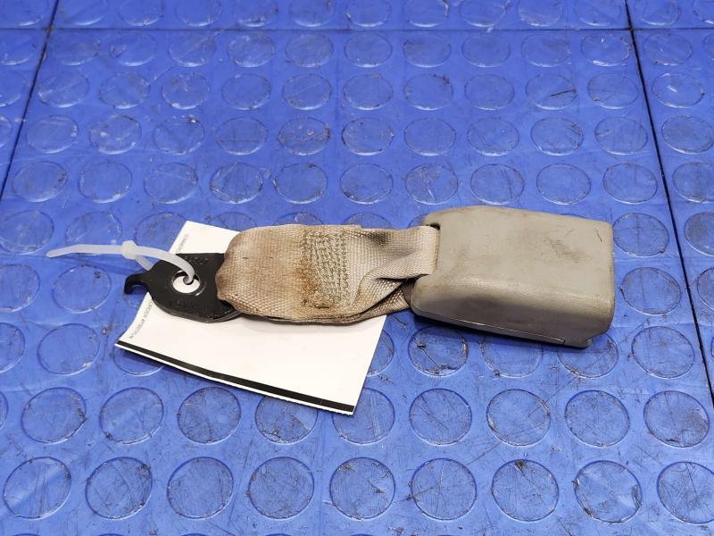 2016 Kia Sedona Rear Seat Belt