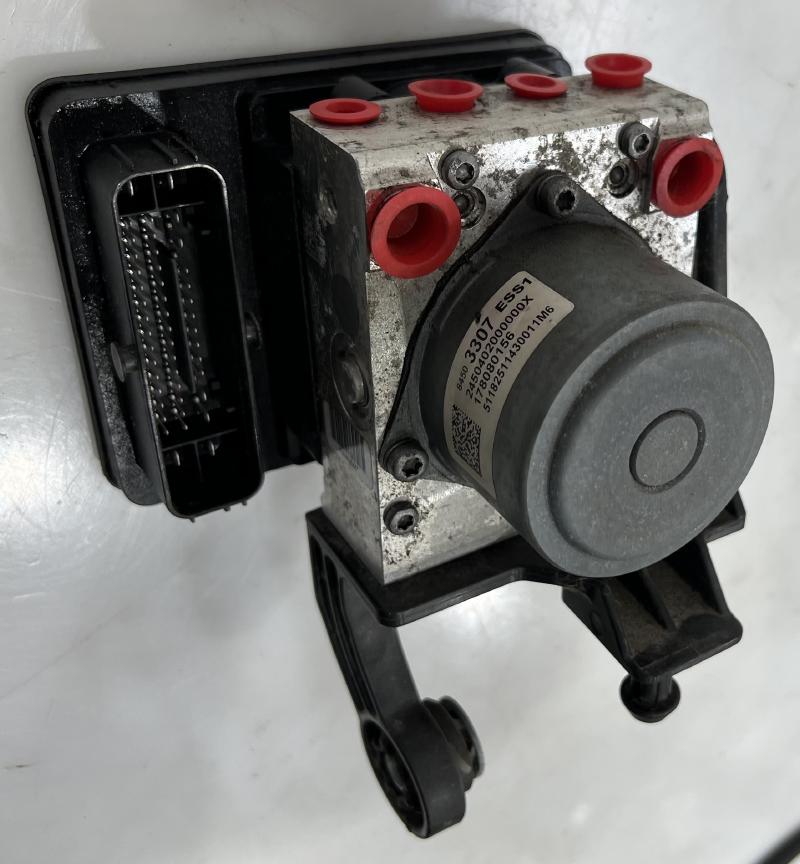 2019 GMC Acadia Chevy Blazer ABS Anti Lock Brake Pump Modulator Assembly OEM 84730945