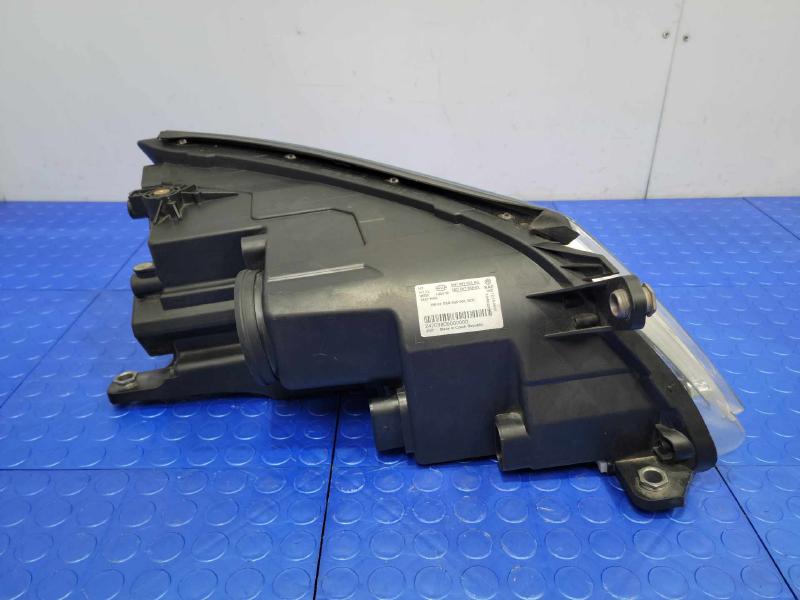 2009 Volkswagen Tiguan Headlamp Assembly