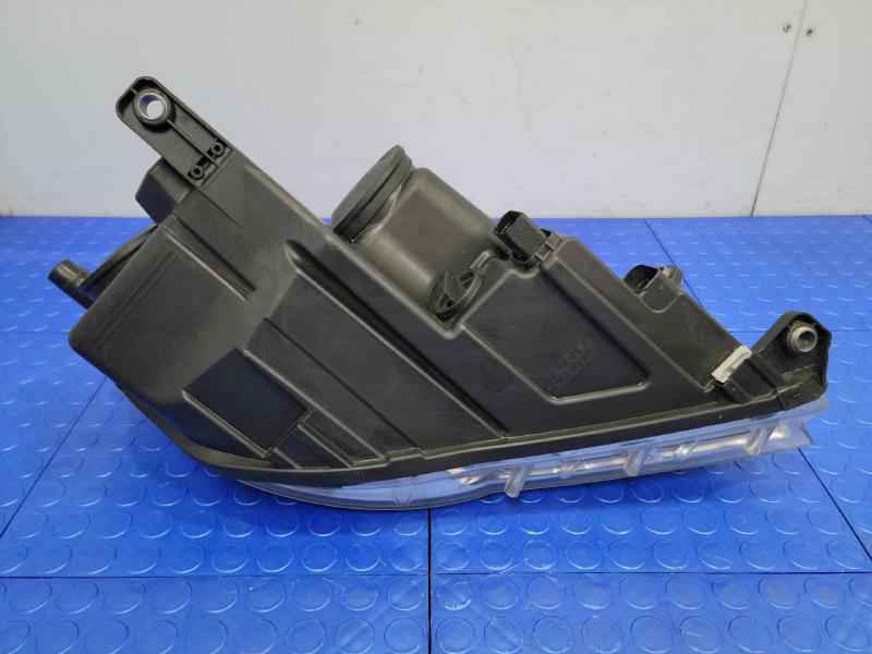 2009 Volkswagen Tiguan Headlamp Assembly