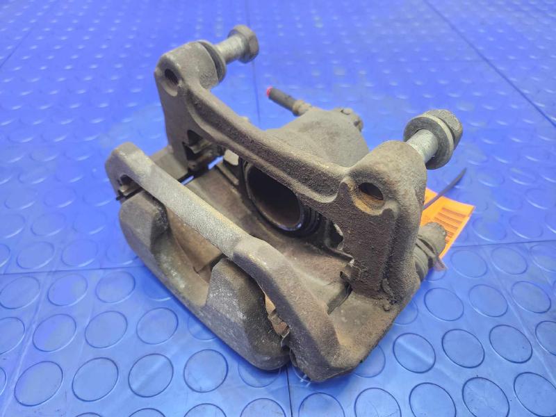 2017 Nissan Maxima Caliper