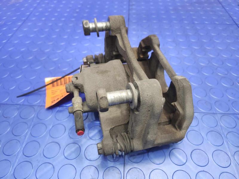 2017 Nissan Maxima Caliper